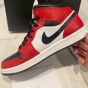 Jordan 1 Chicago Toe
